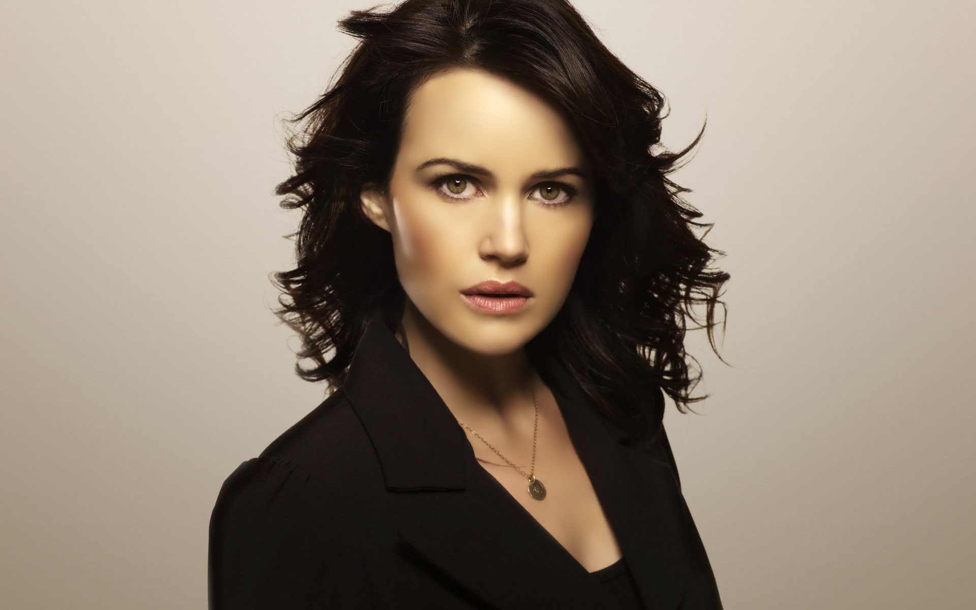 carla-gugino-wallpapers