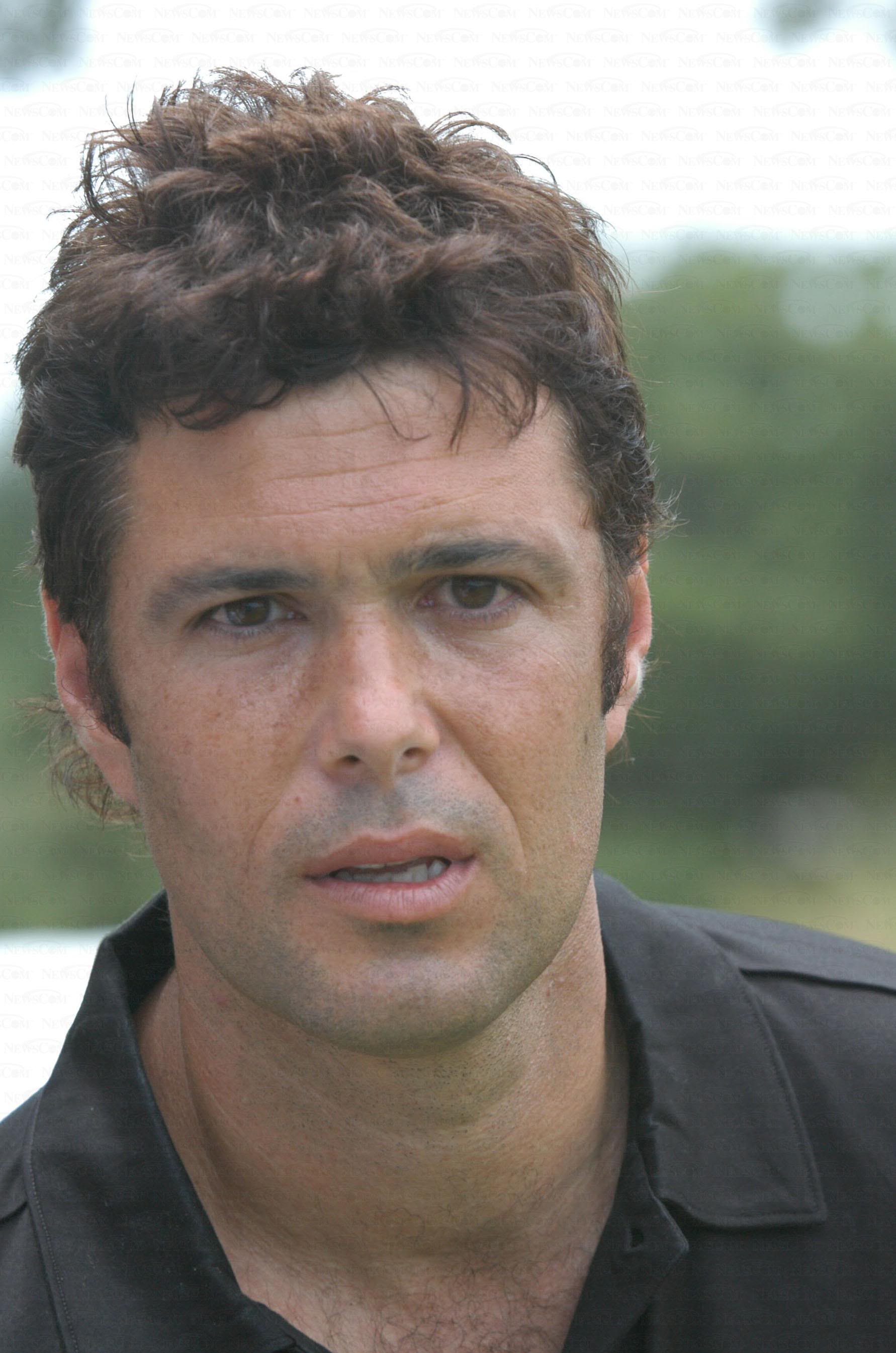 best-pictures-of-carlos-bernard