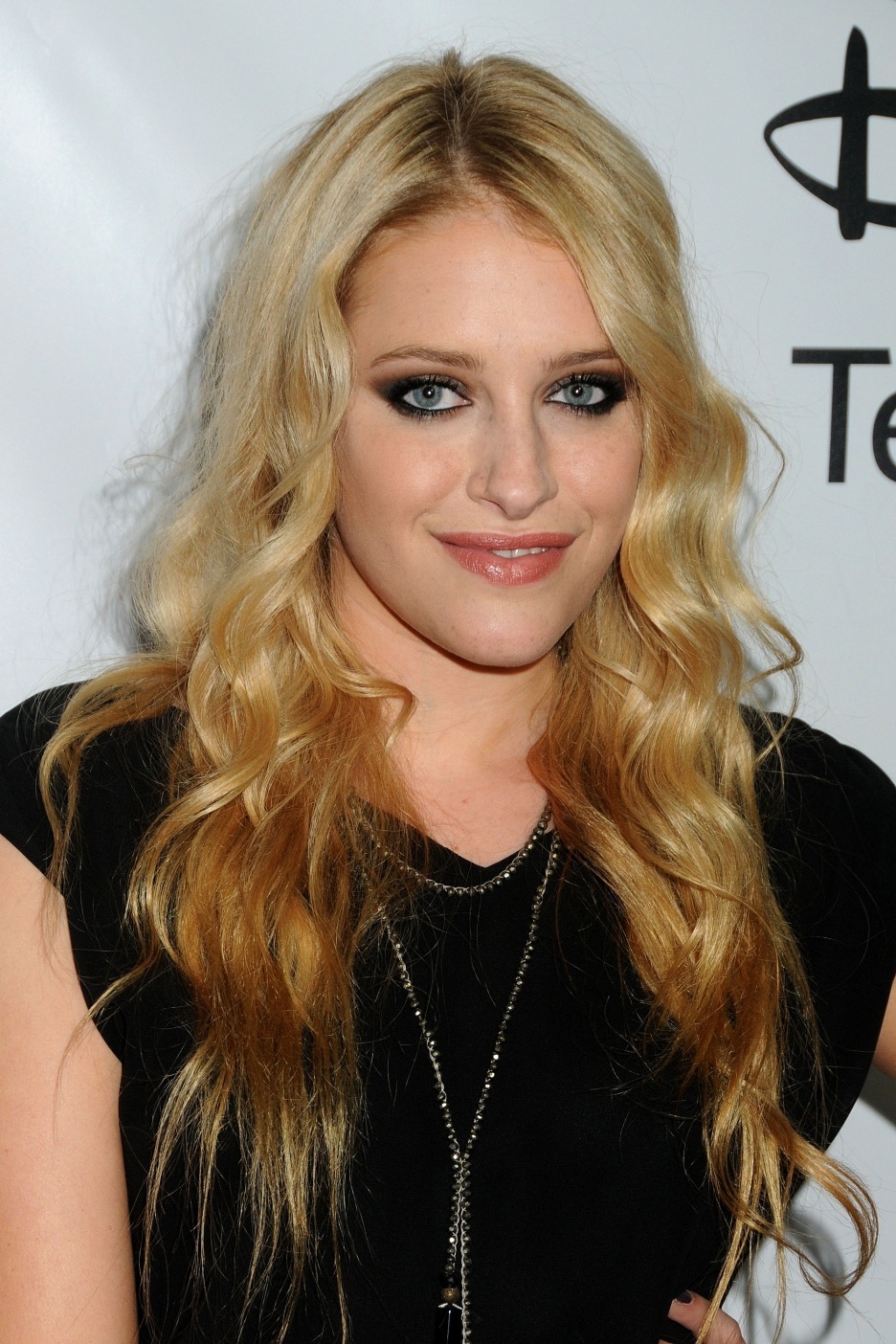 carly-chaikin-kids