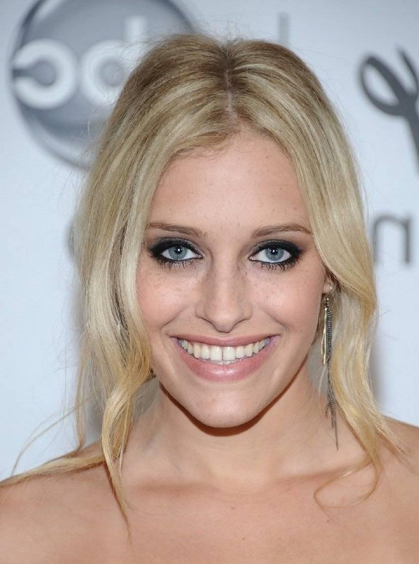 carly-chaikin-scandal