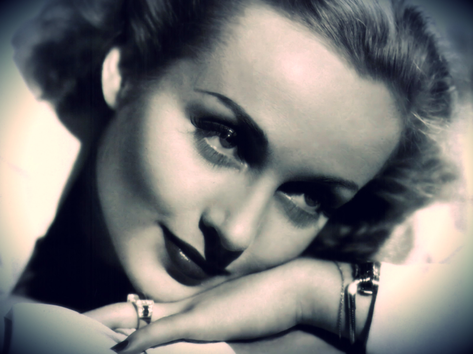 carole-lombard-wallpaper