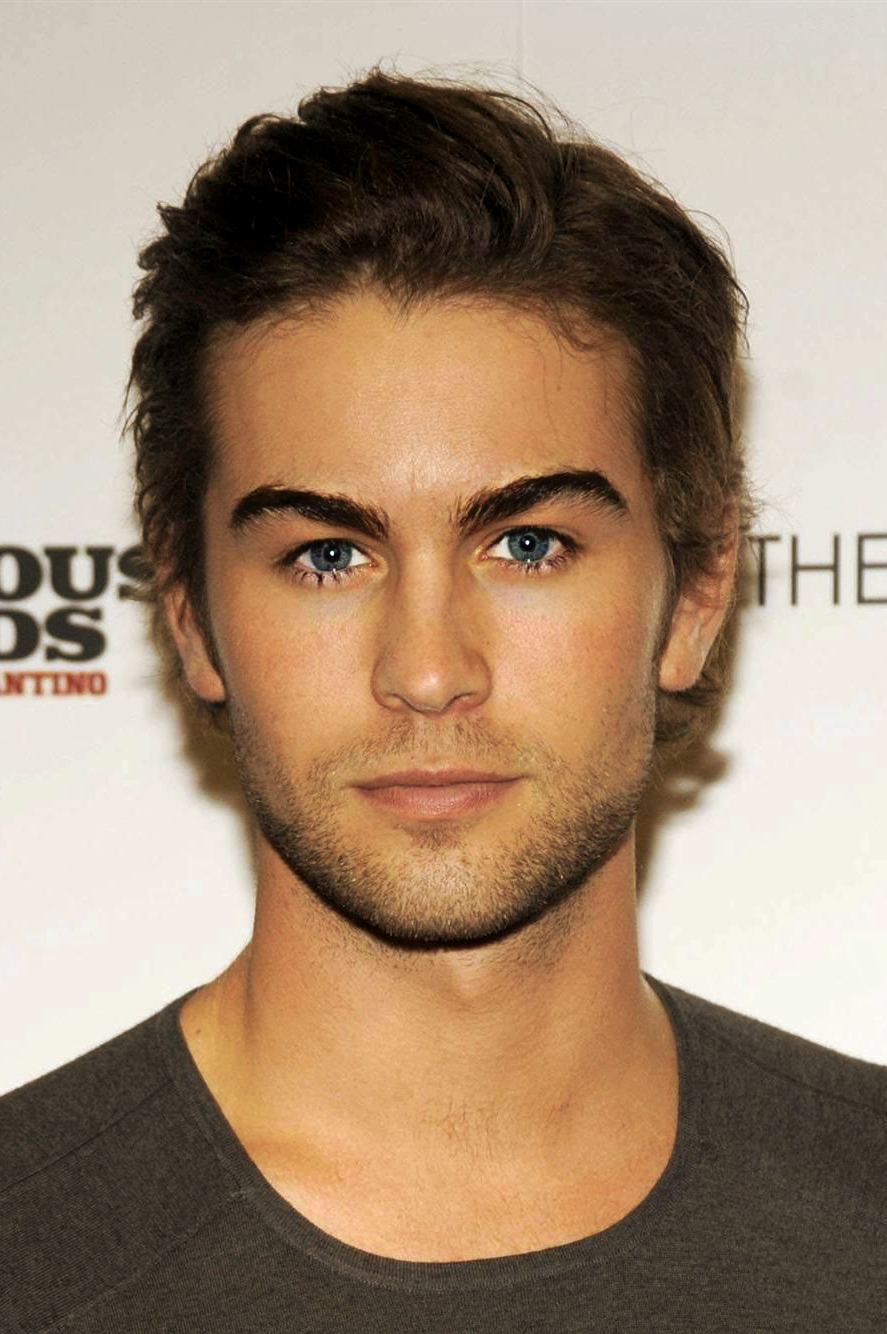 chace-crawford-2015