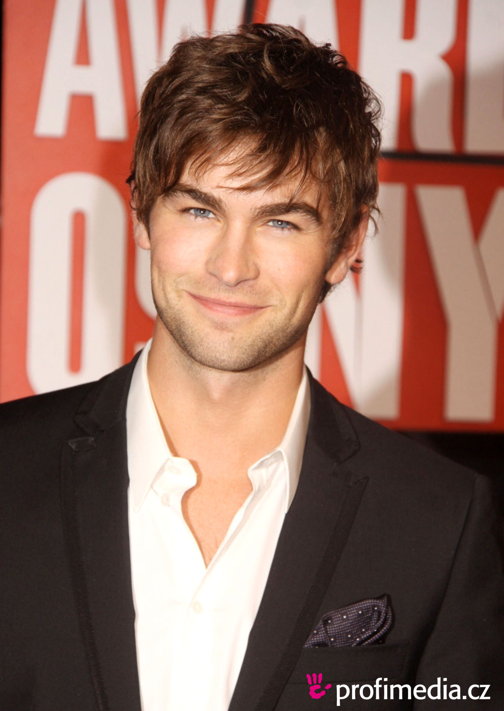 chace-crawford-2016