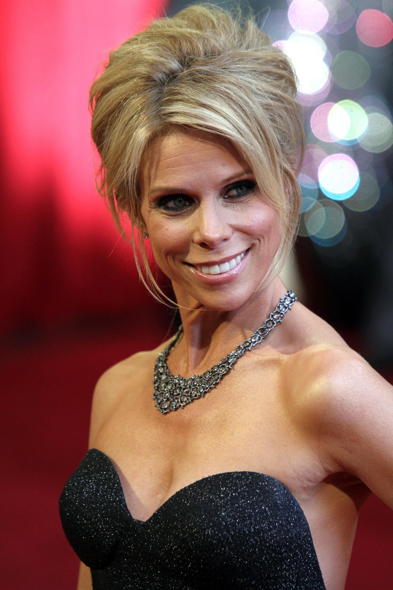 cheryl-hines-2016