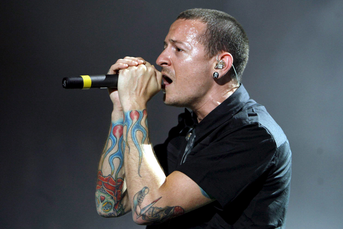 chester-bennington-2015