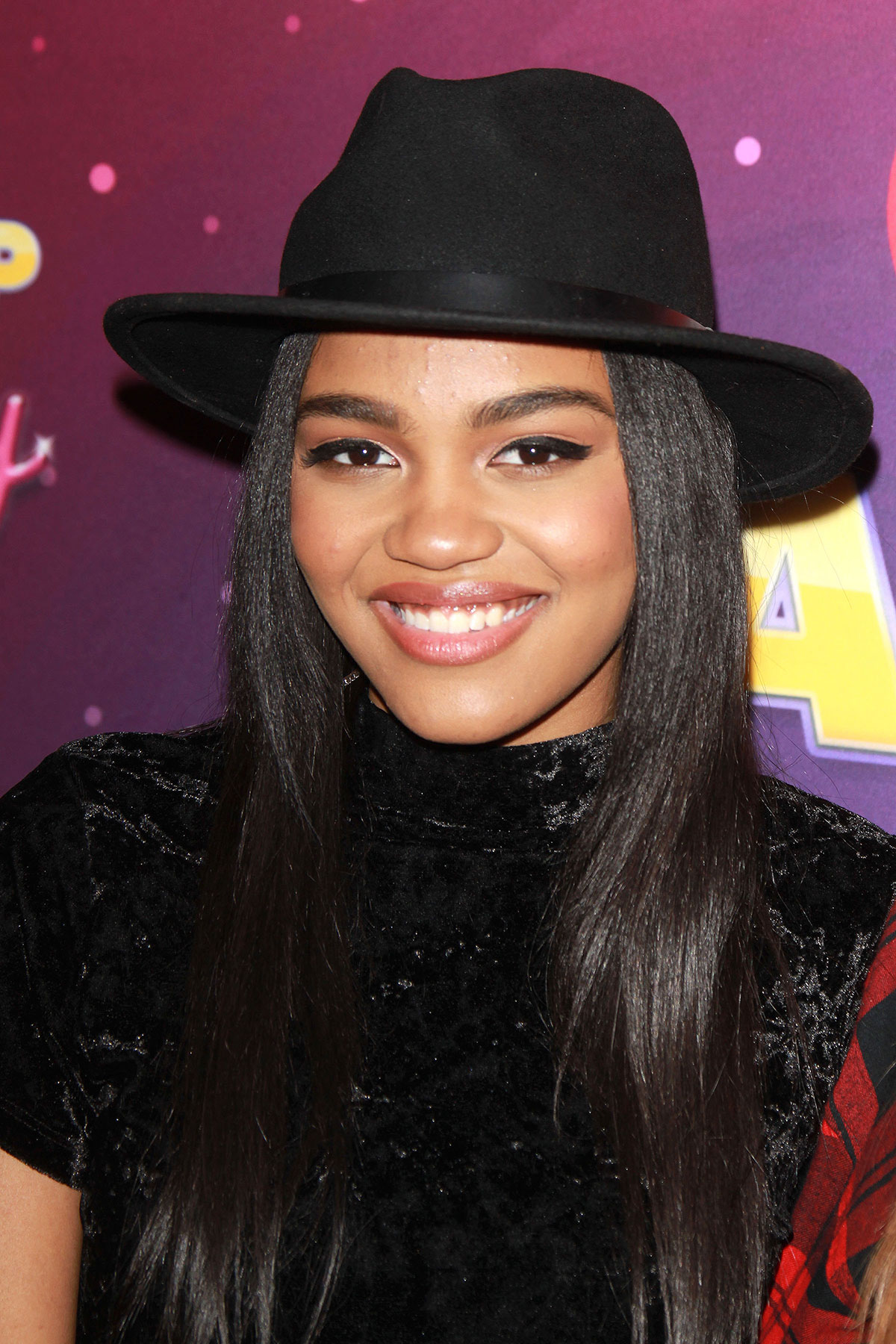 china-anne-mcclain-wallpapers