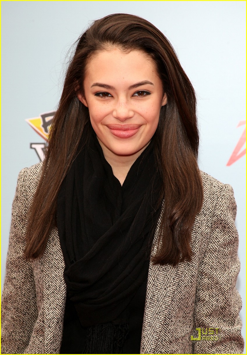 chloe-bridges-photos