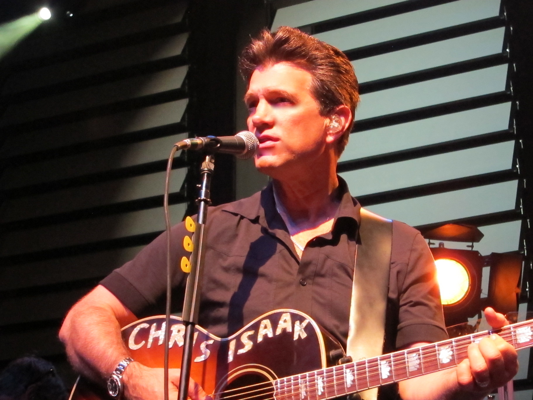 chris-isaak-house