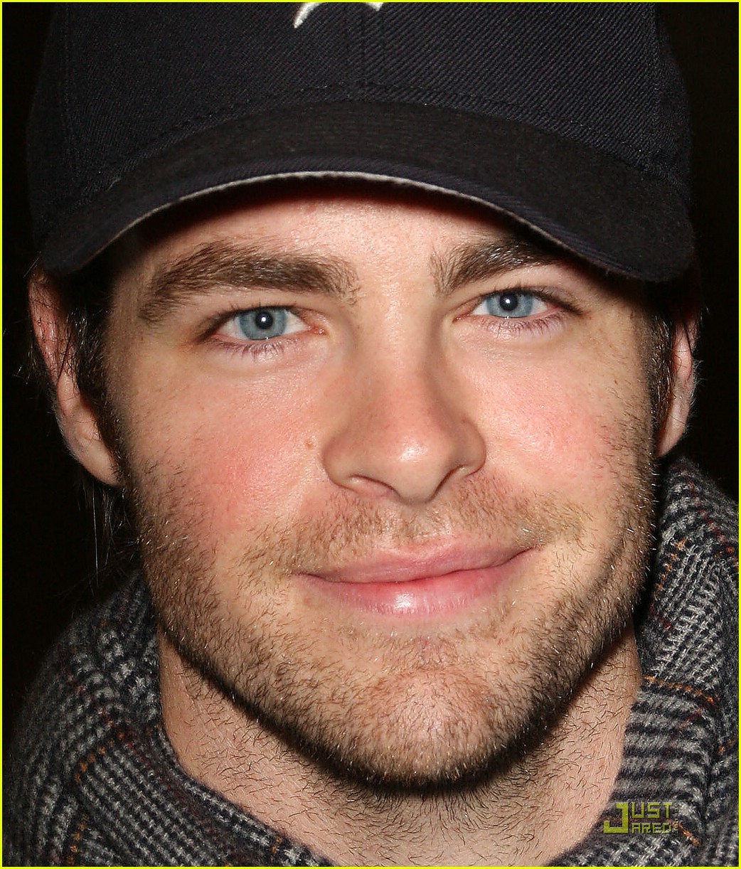 chris-pine-party