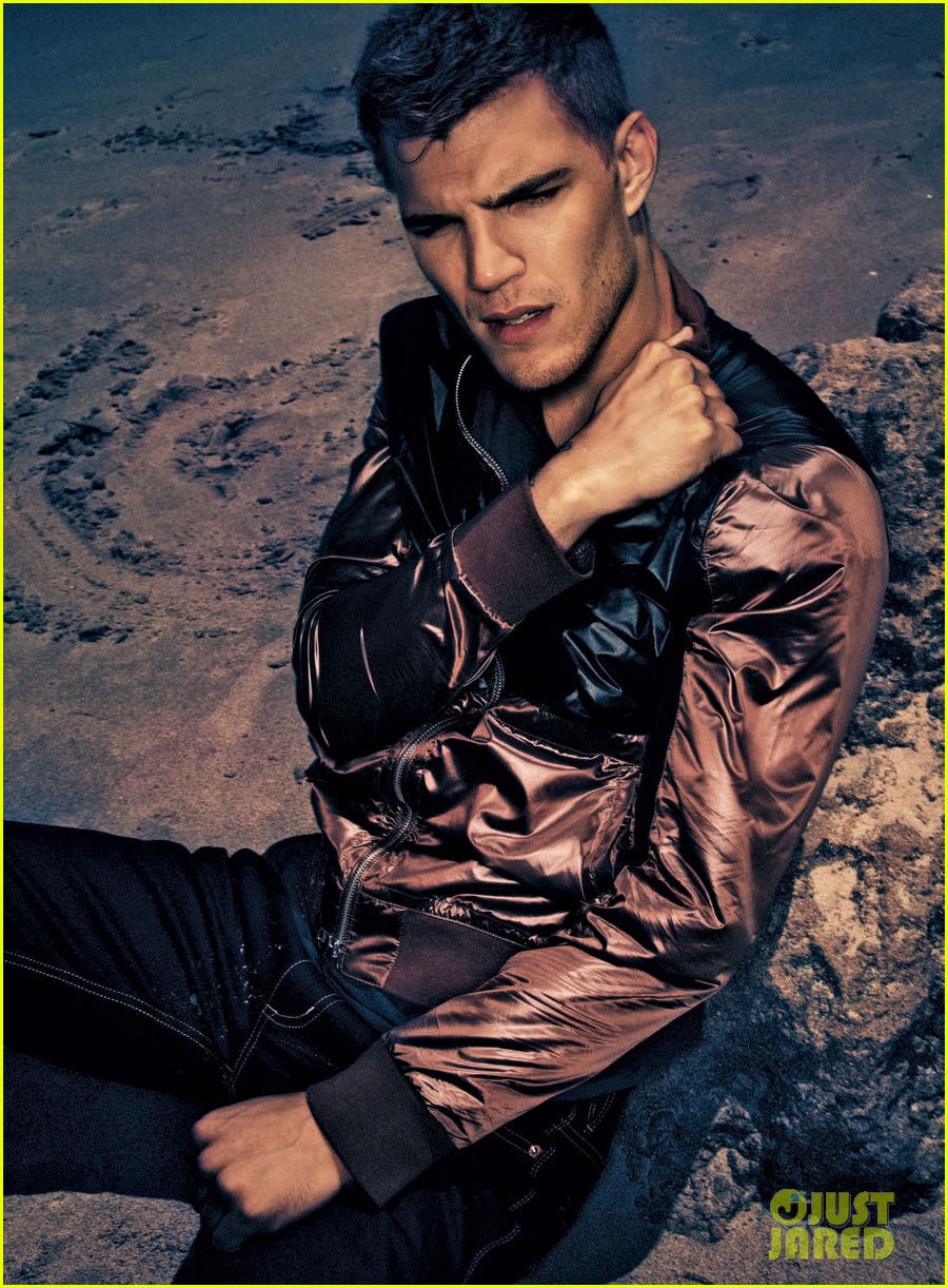 chris-zylka-photos