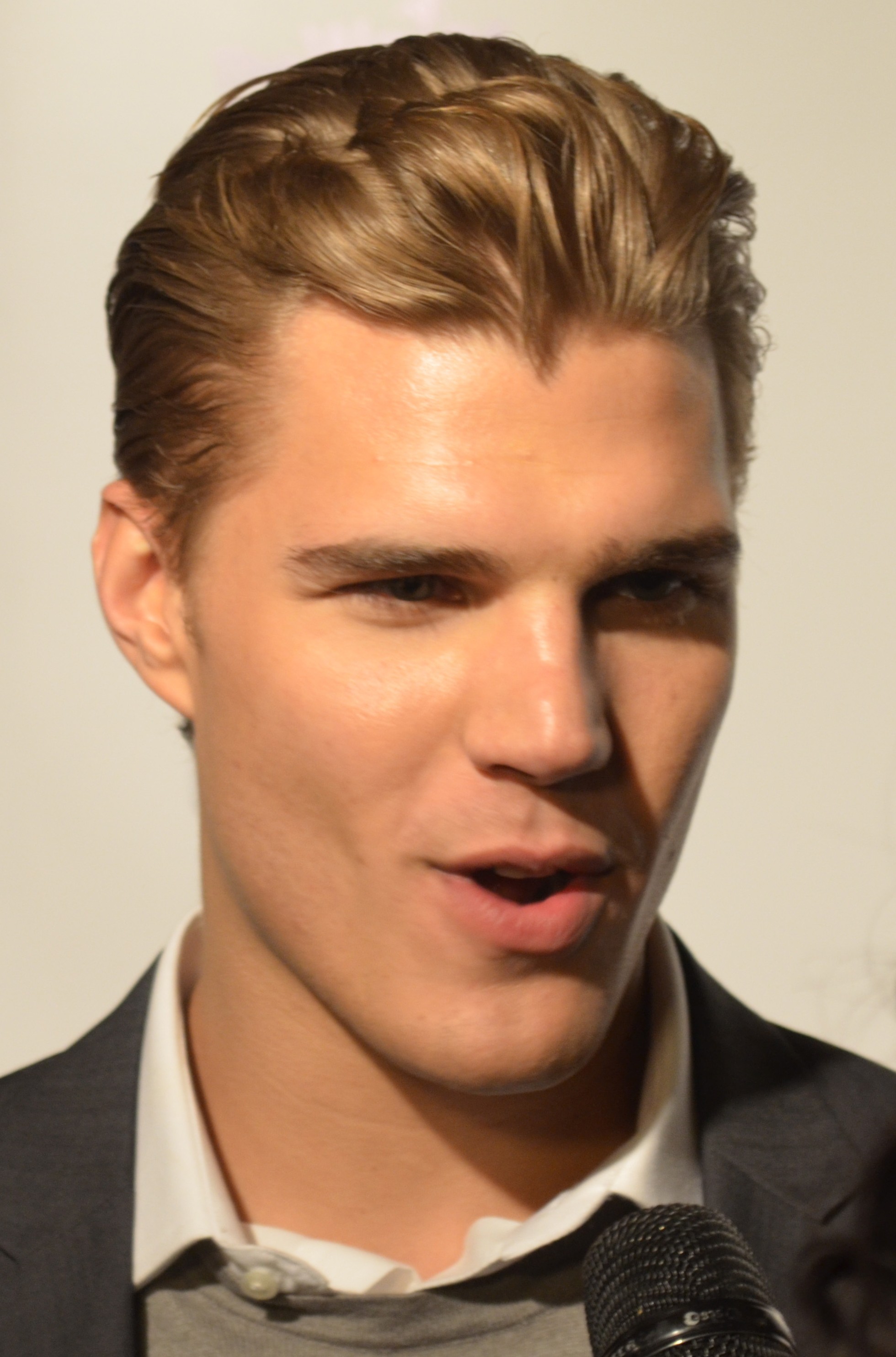 chris-zylka-pictures