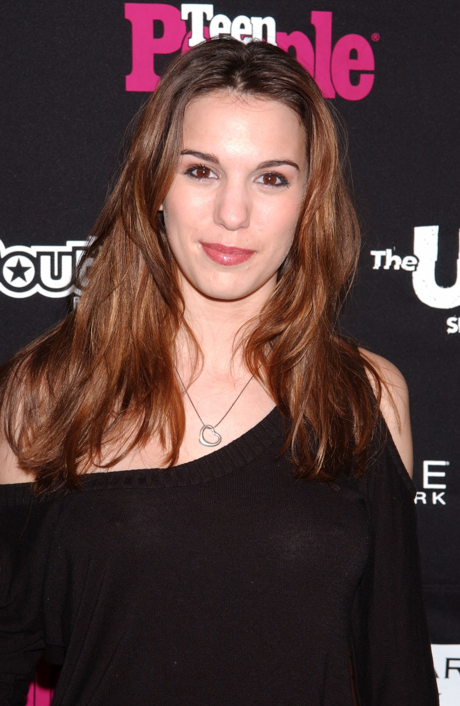 best-pictures-of-christy-carlson-romano