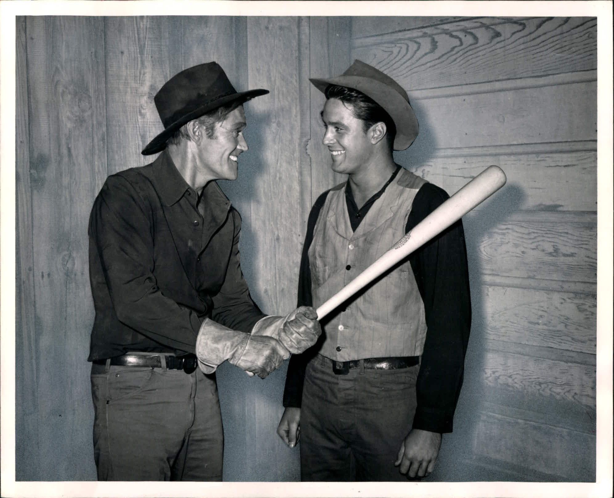 chuck-connors-family