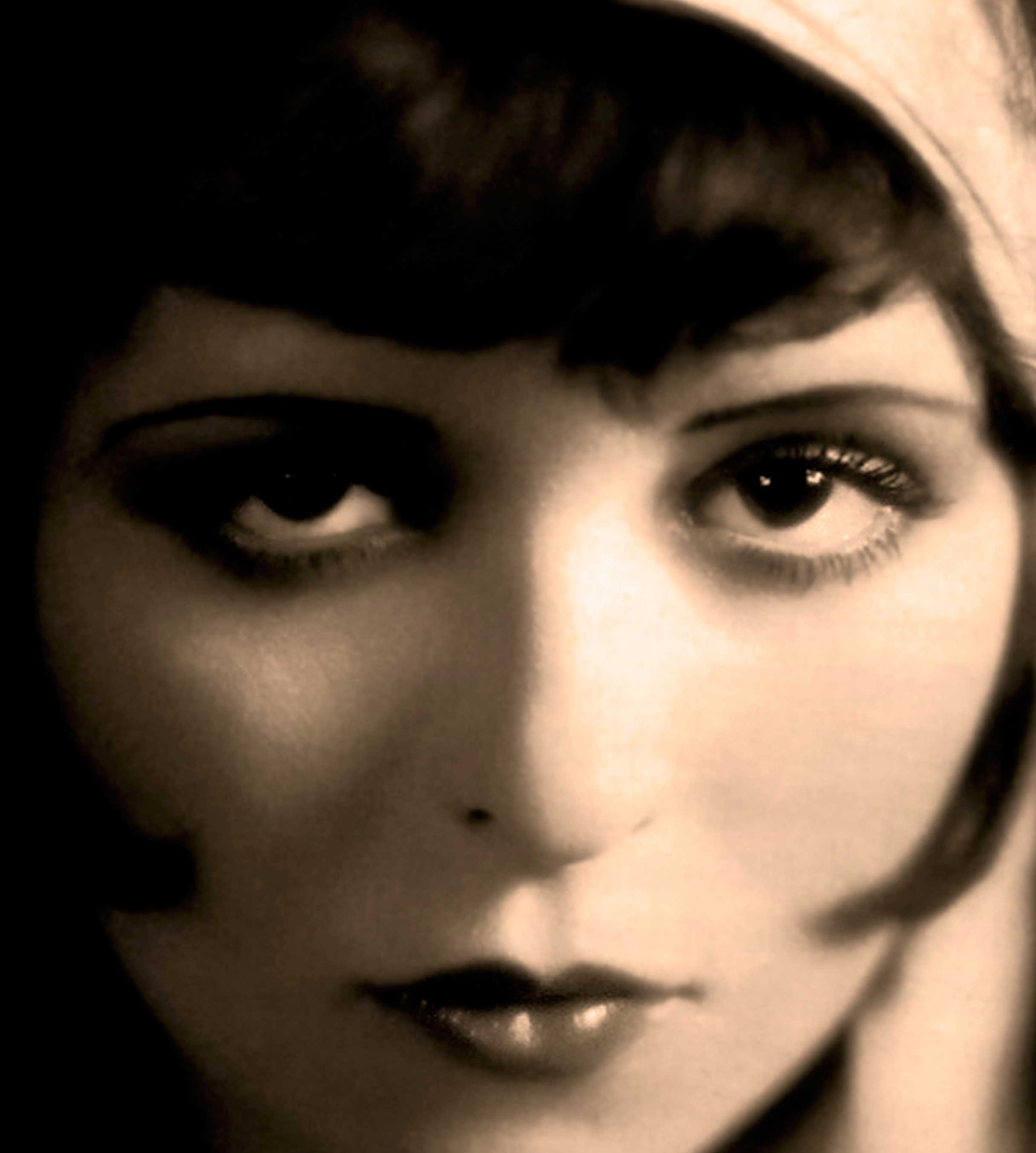 clara-bow-2015