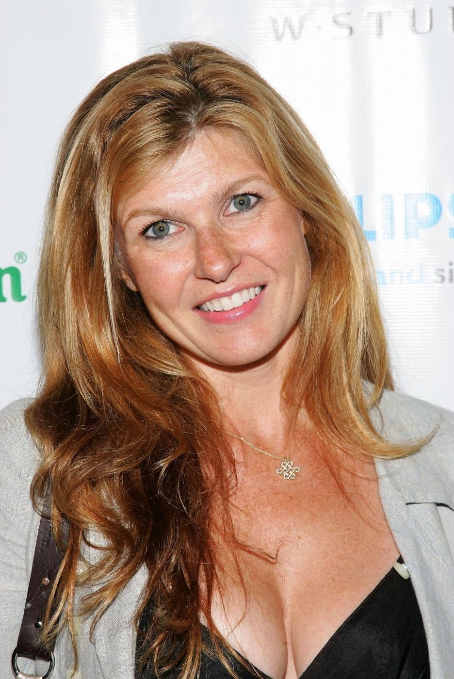 photos-of-connie-britton