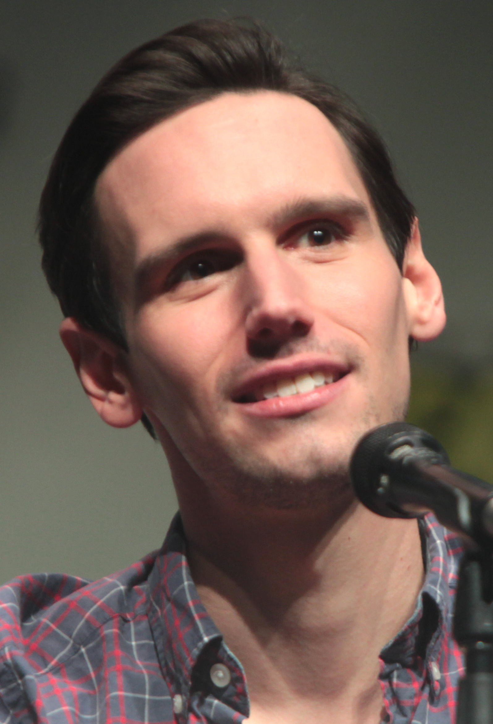 best-pictures-of-cory-michael-smith
