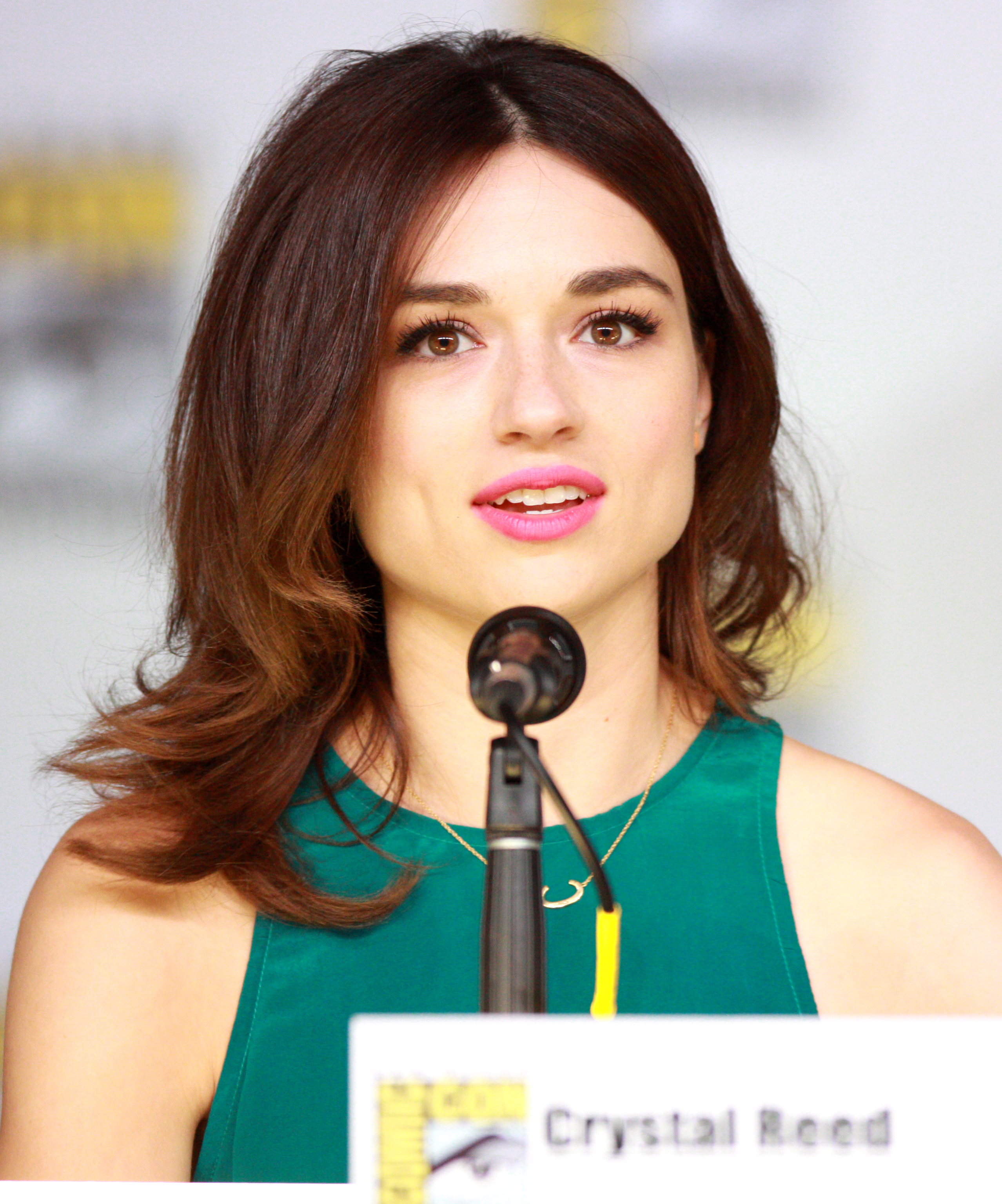 crystal-reed-pictures