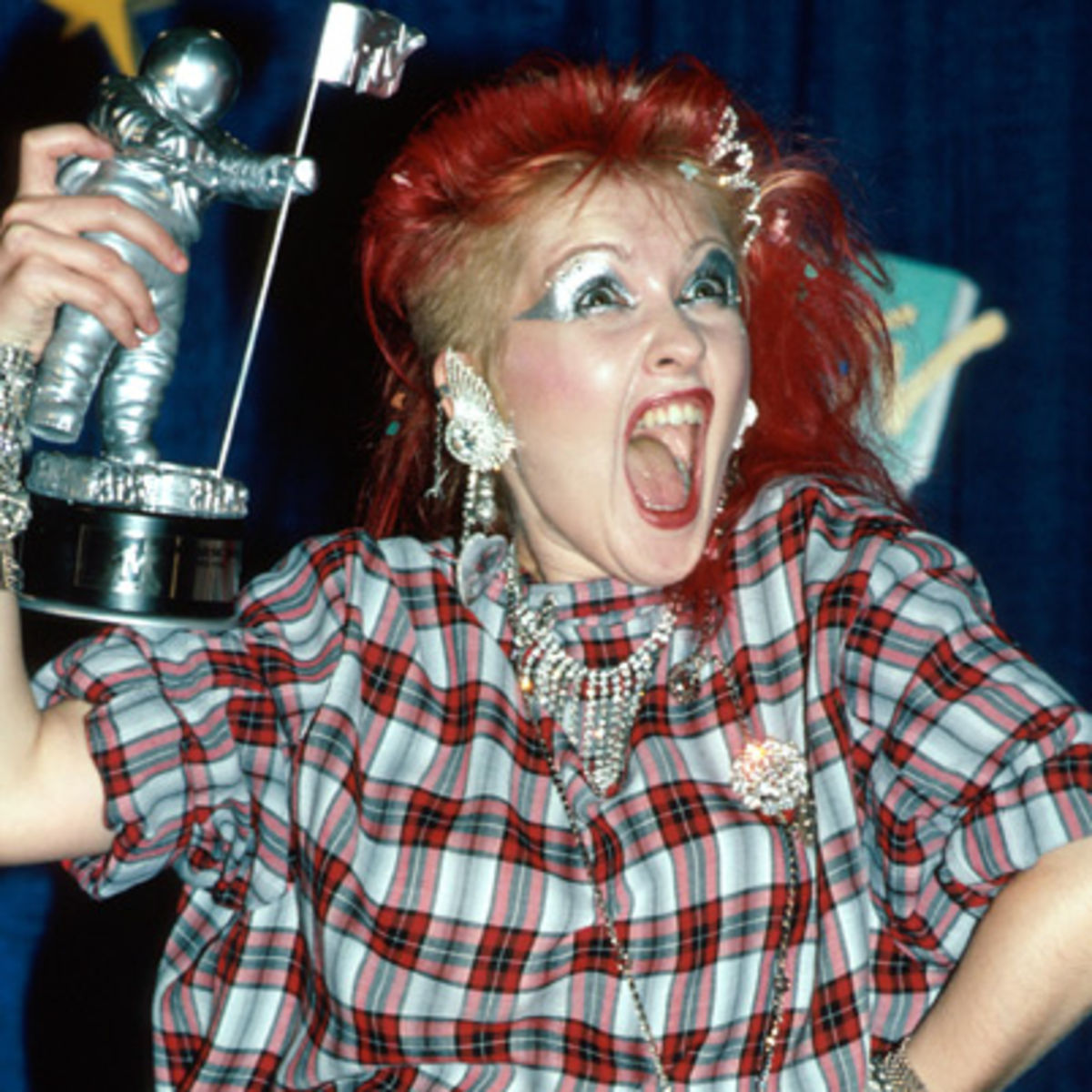 best-pictures-of-cyndi-lauper