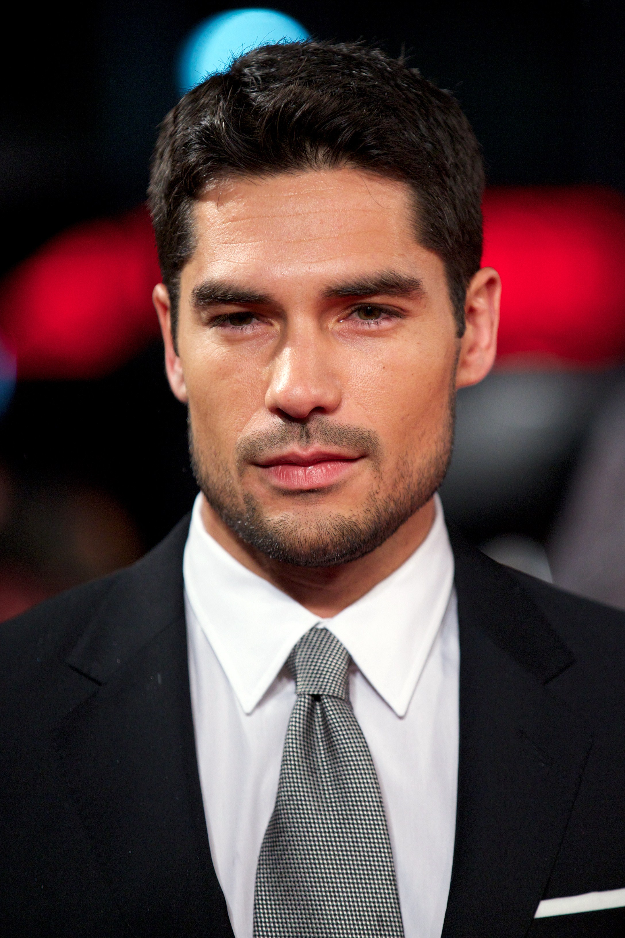 d-j-cotrona-pictures