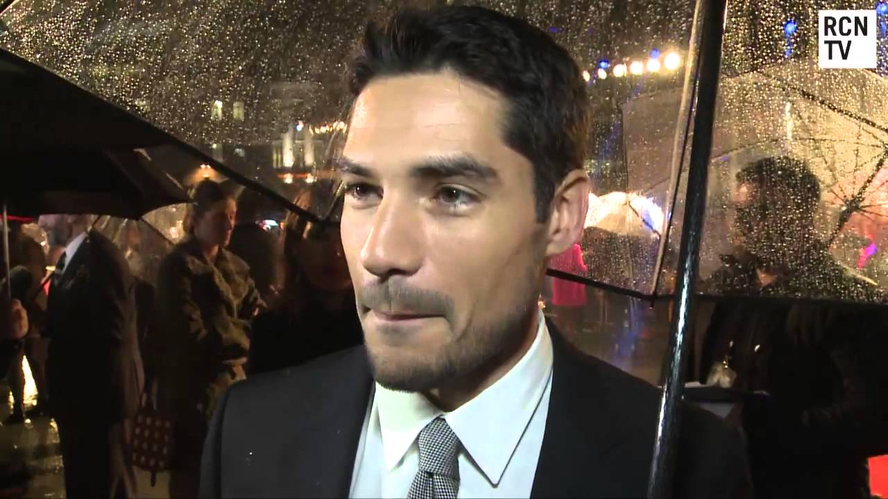 photos-of-d-j-cotrona