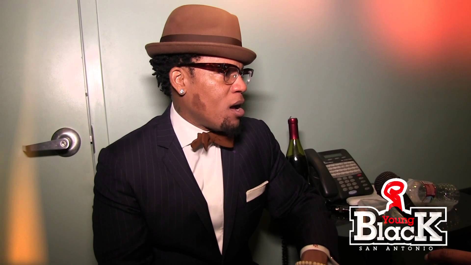 More Pictures Of D. L. Hughley. 