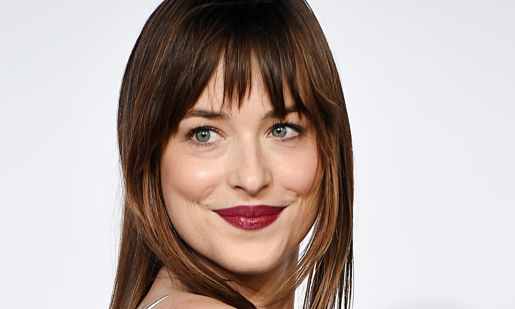 dakota-johnson-young