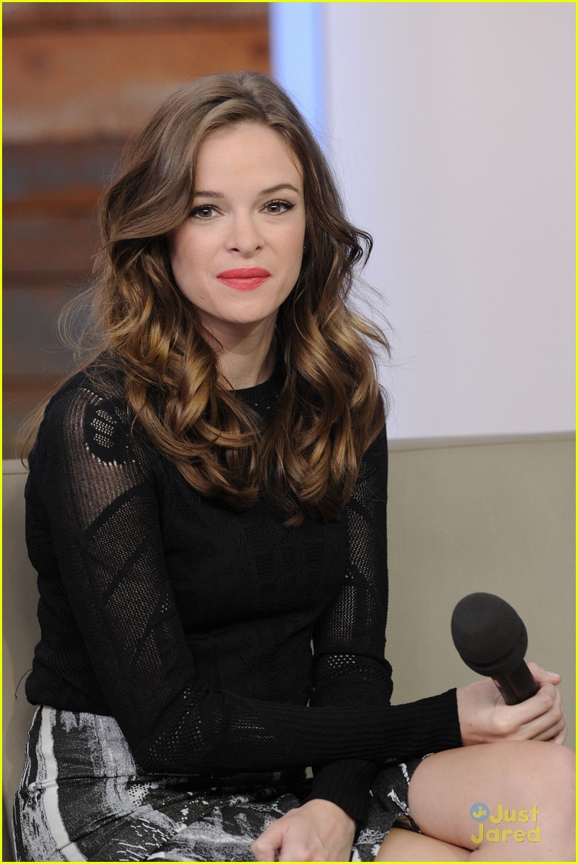 danielle-panabaker-news