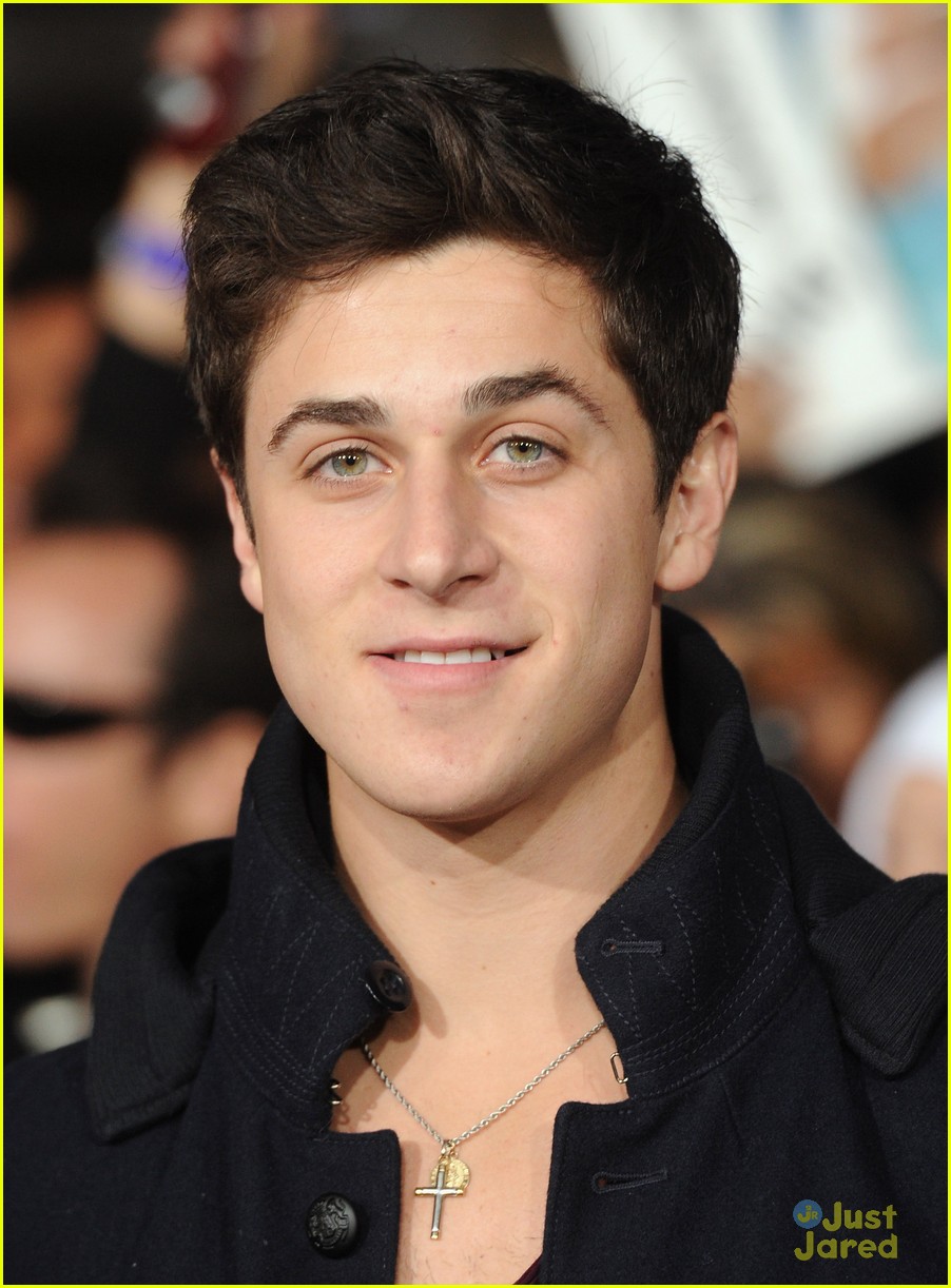 best-pictures-of-david-henrie