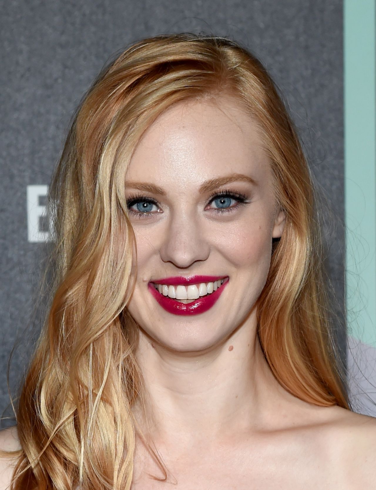 deborah-ann-woll-2016