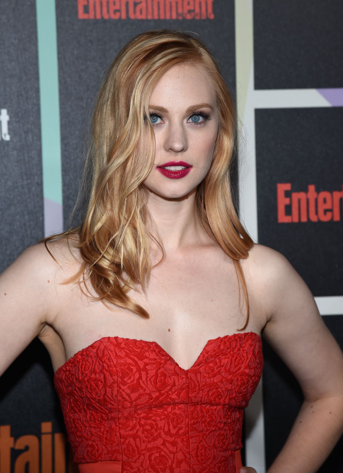 deborah-ann-woll-wallpapers