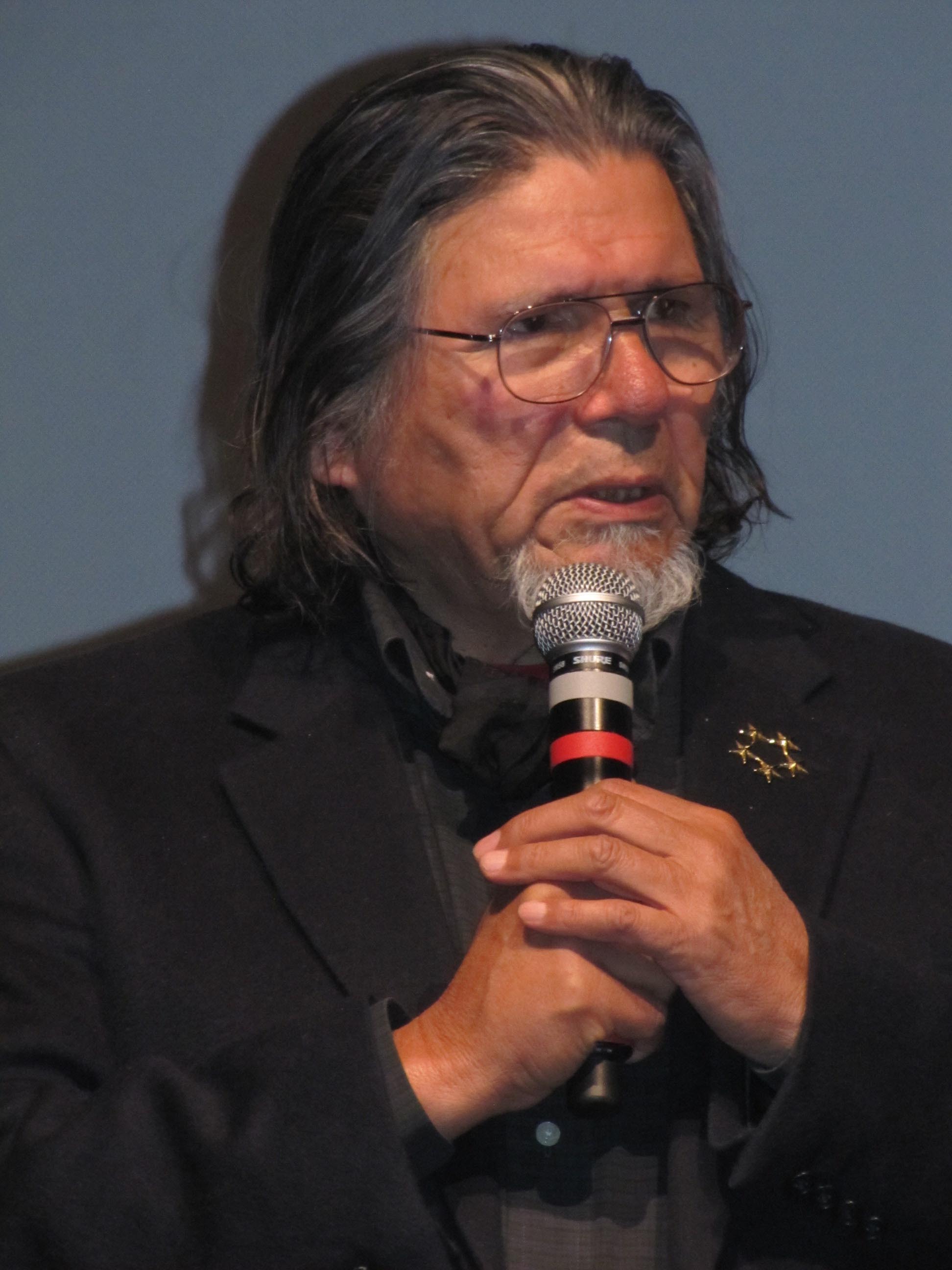 best-pictures-of-dennis-banks