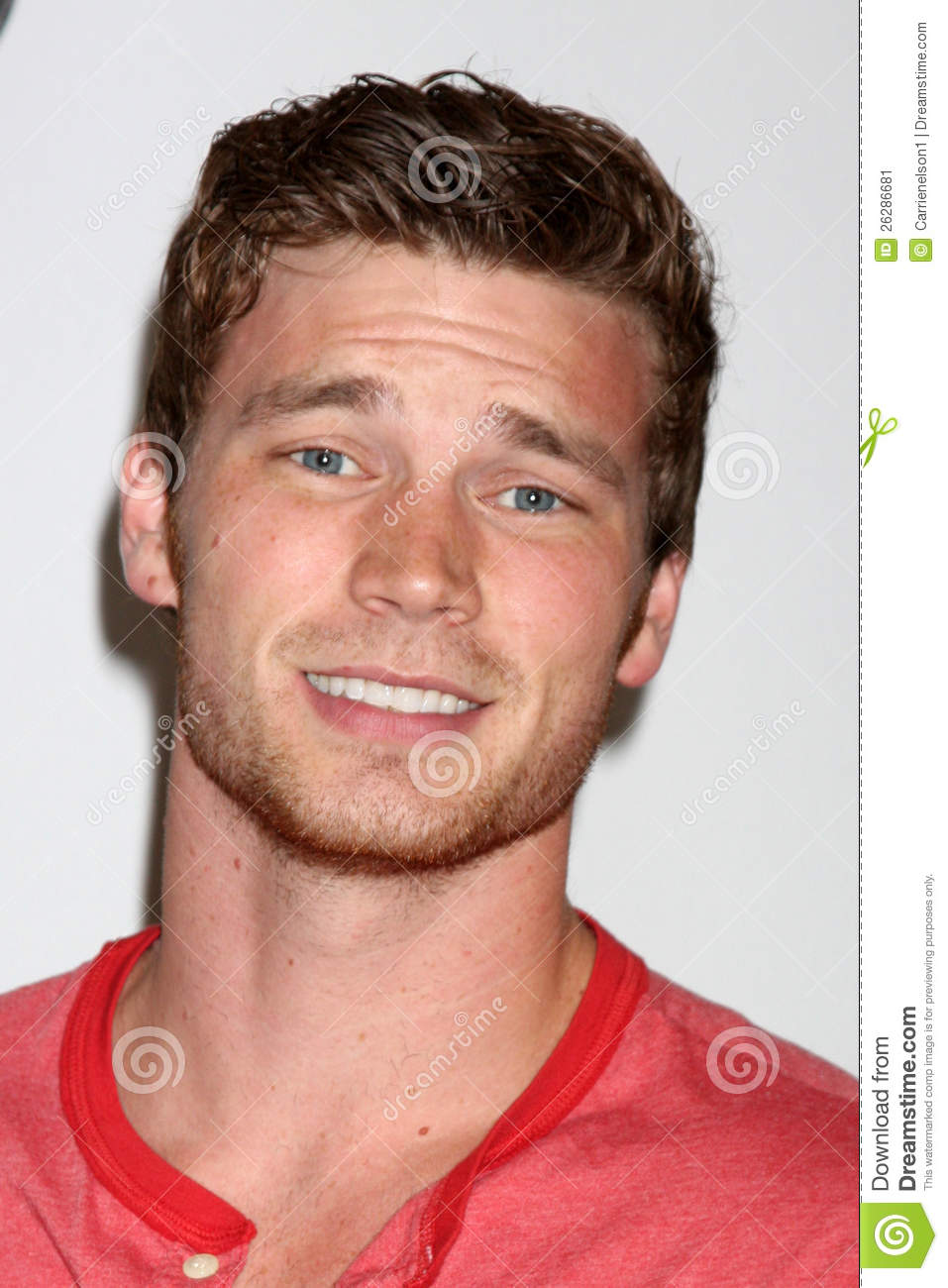 pictures-of-derek-theler