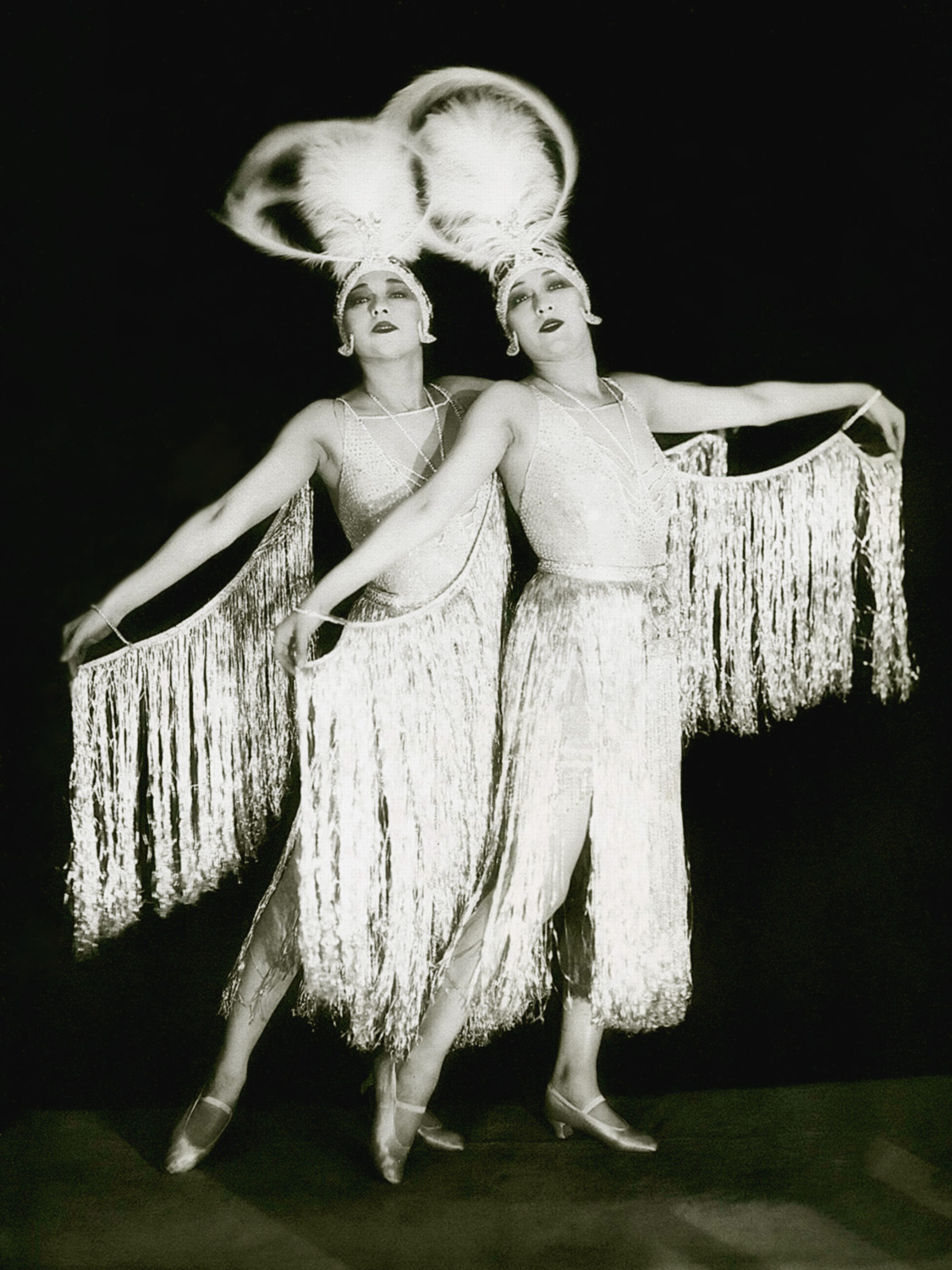 best-pictures-of-dolly-sisters