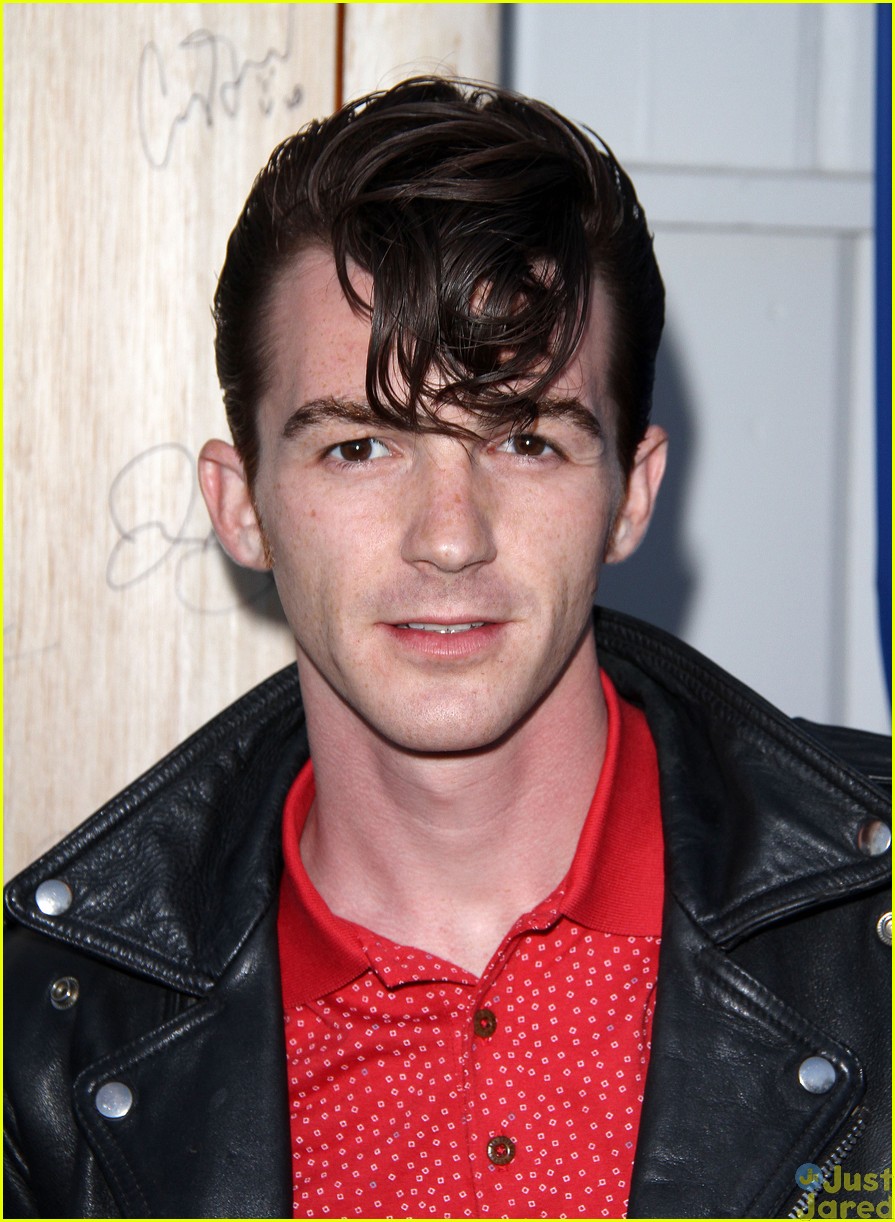 drake-bell-2015