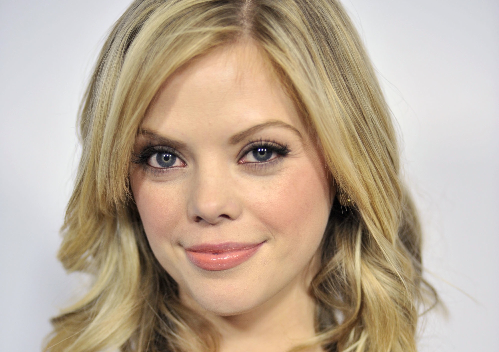 dreama-walker-gossip