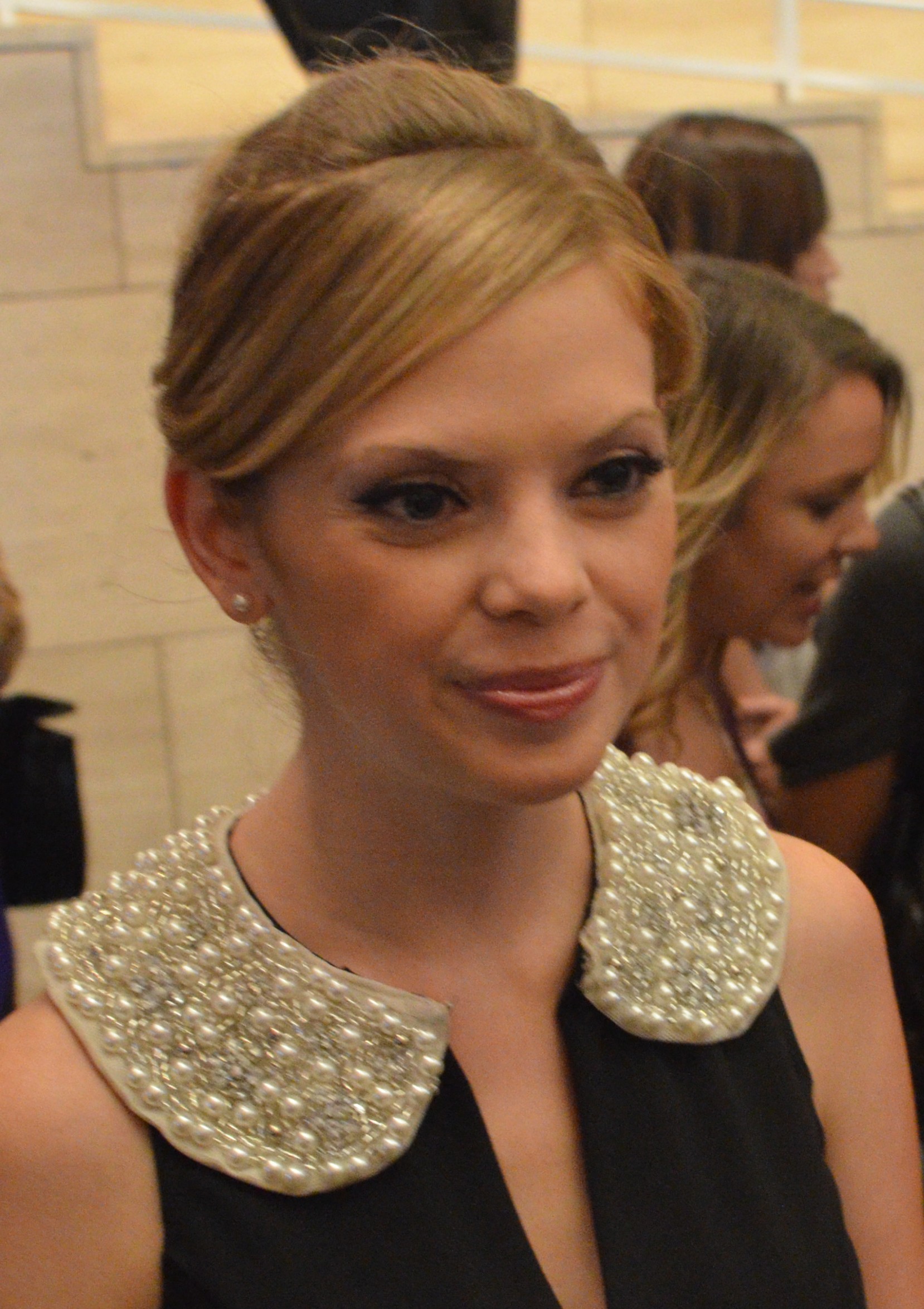 dreama-walker-wallpapers