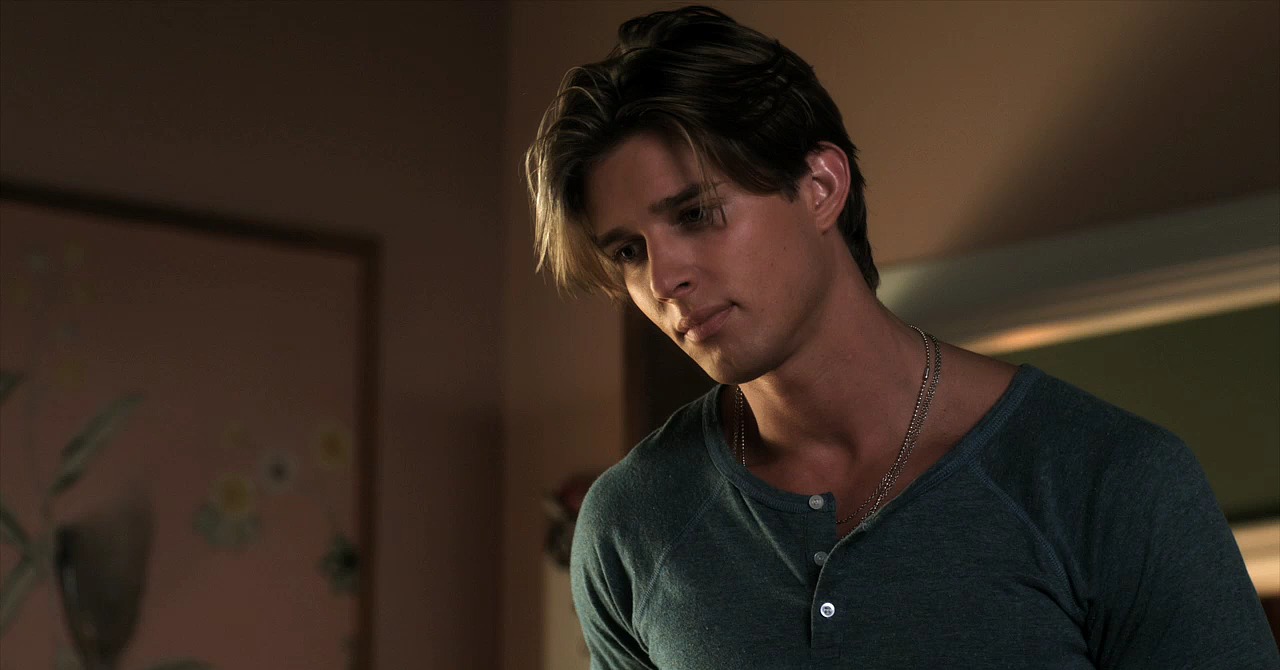 photos-of-drew-van-acker