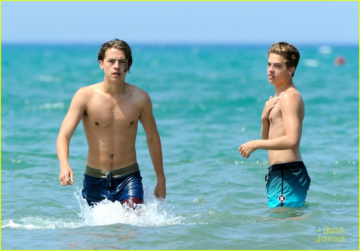 dylan-and-cole-sprouse-gossip