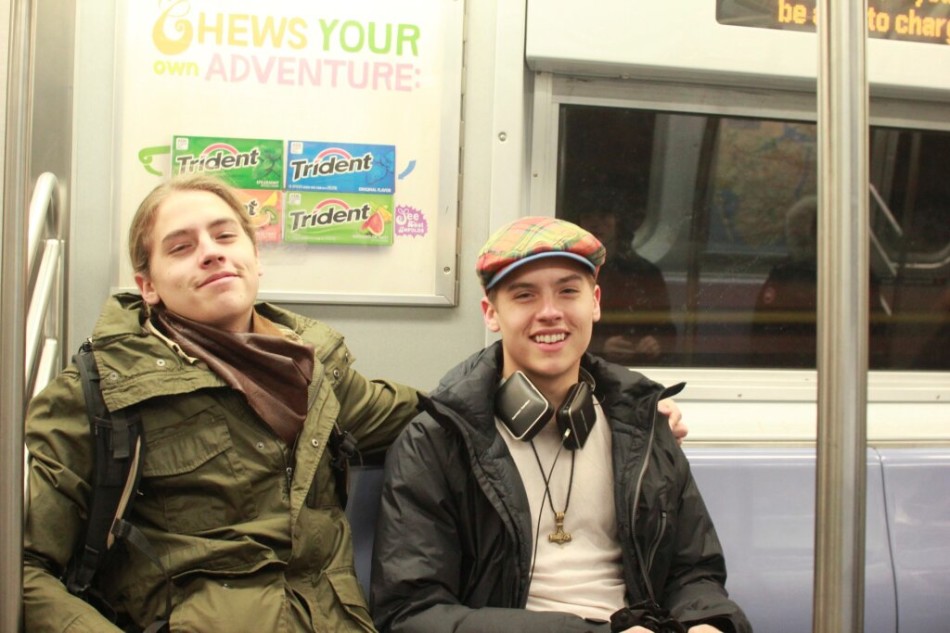 dylan-and-cole-sprouse-photos