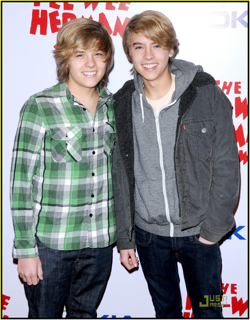 dylan-and-cole-sprouse-wedding