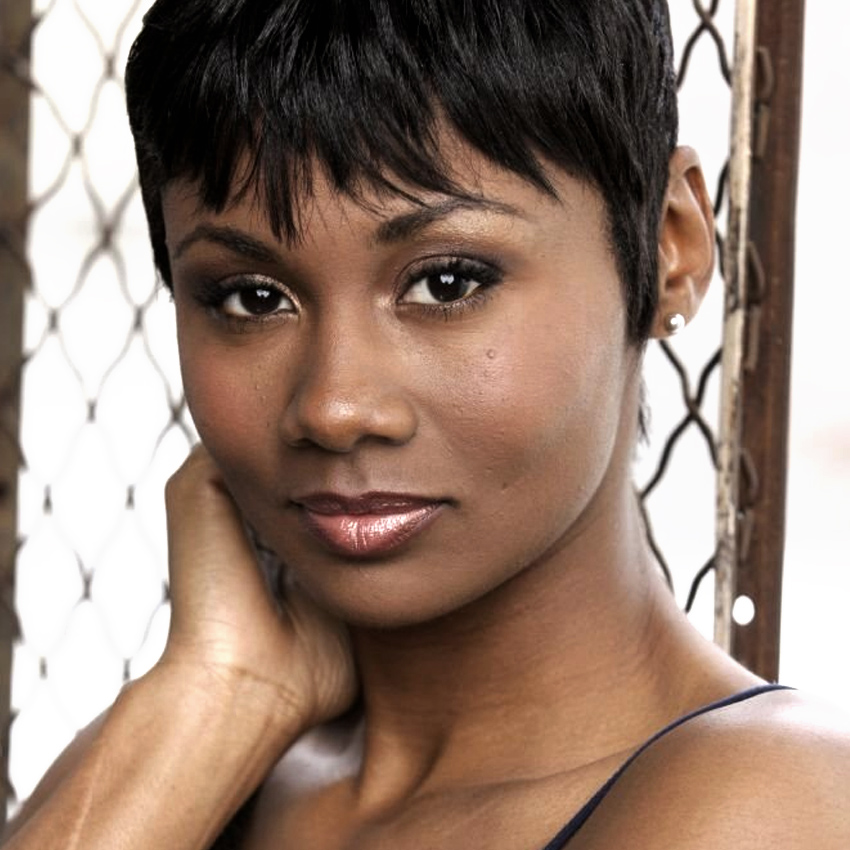 emayatzy-corinealdi-gossip