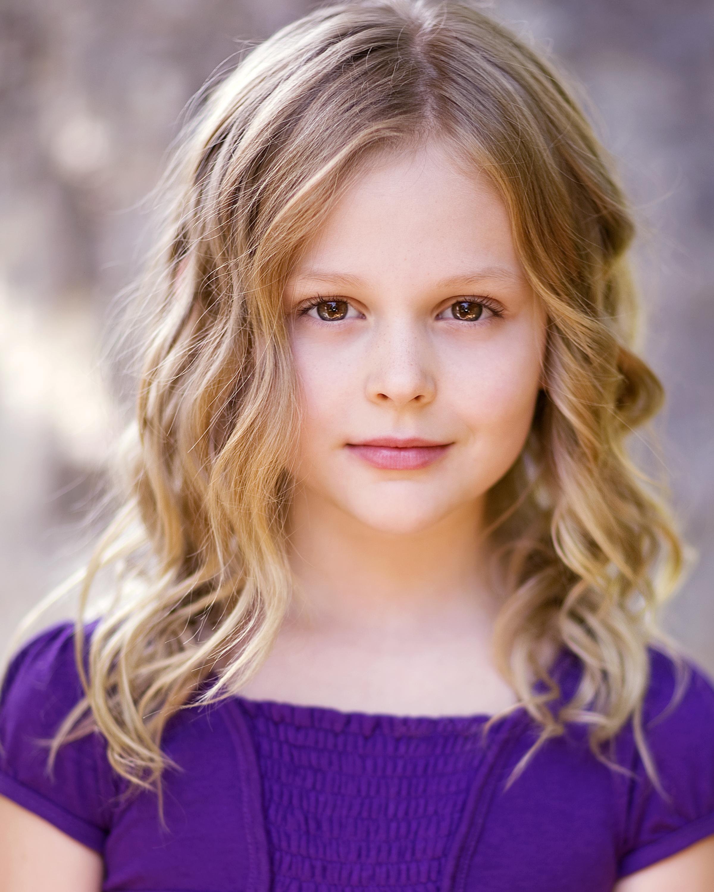 emily-alyn-lind-pictures