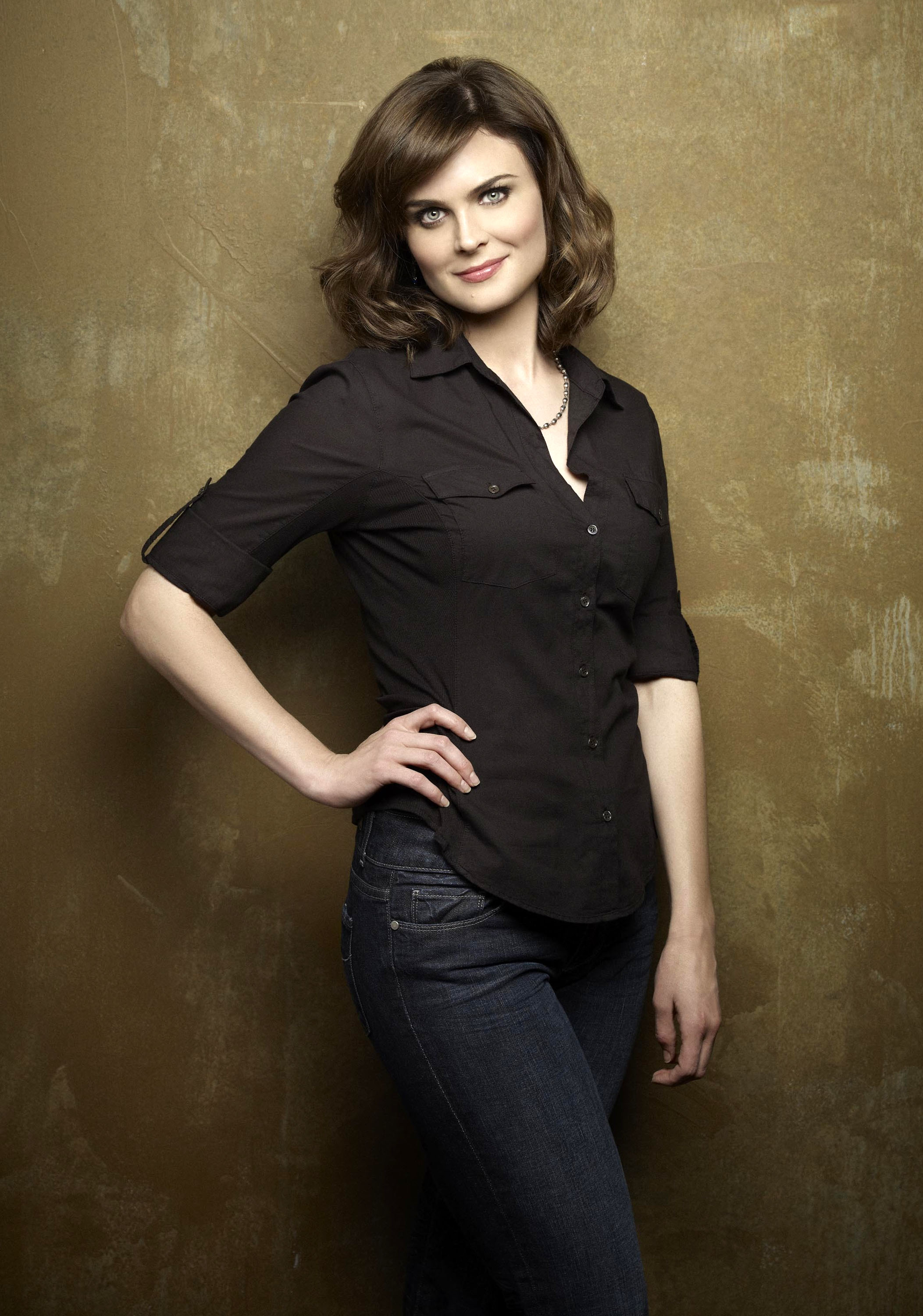 emily-deschanel-wallpapers