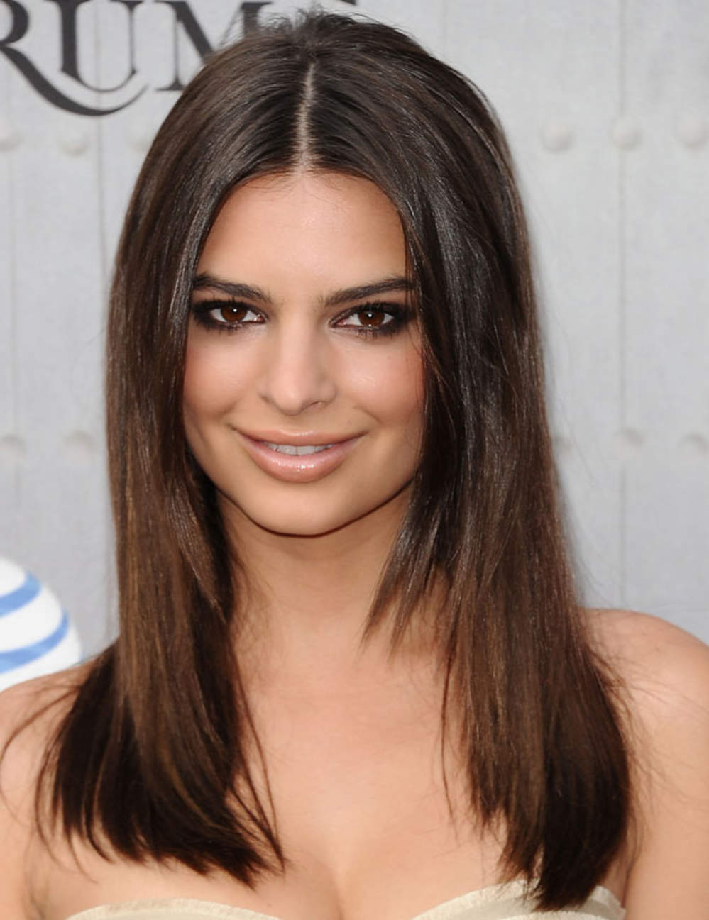 emily-ratajkowski-photos