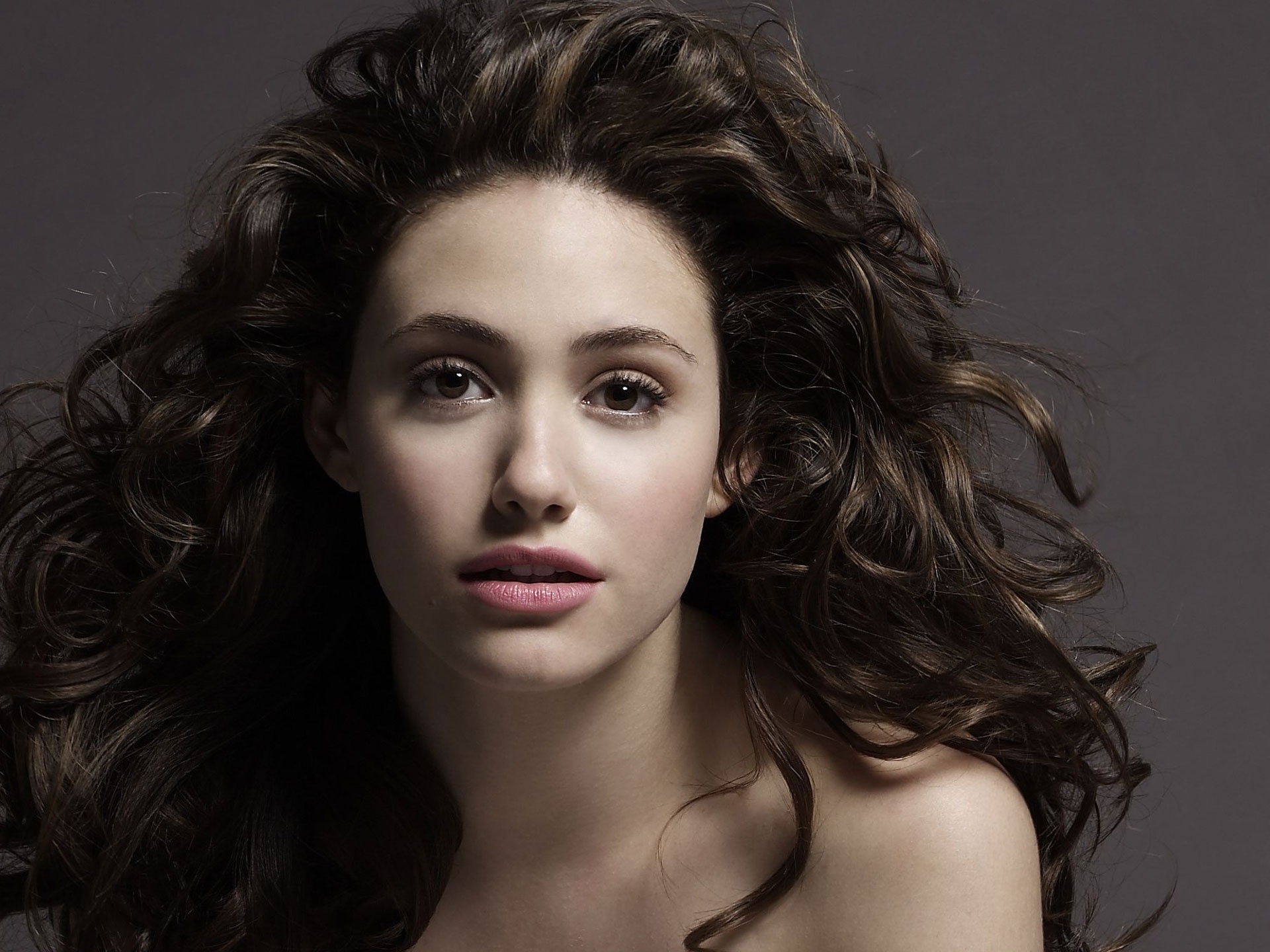 emmy-rossum-family