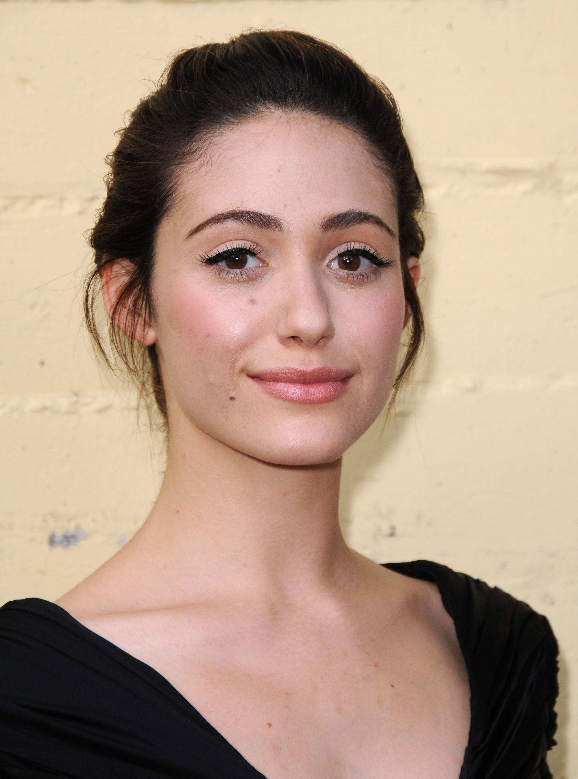 emmy-rossum-wallpapers