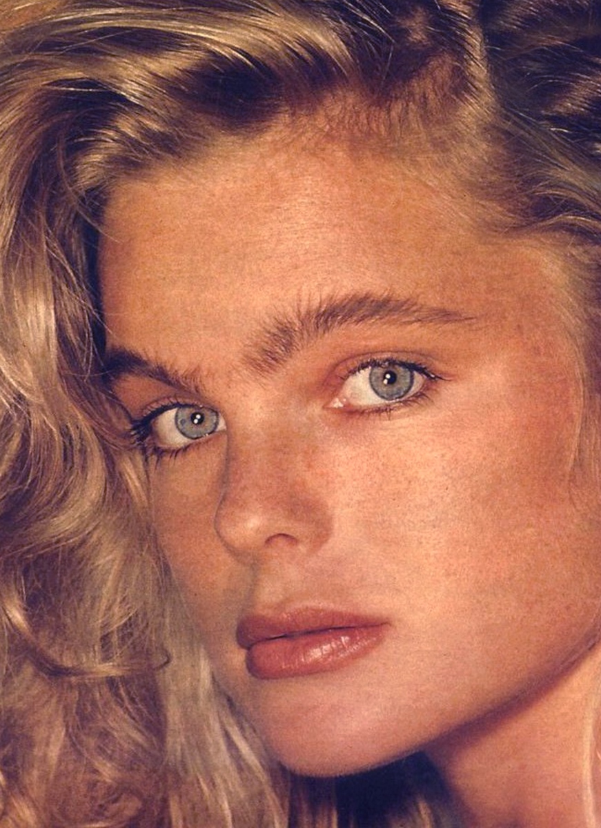 erika-eleniak-scandal