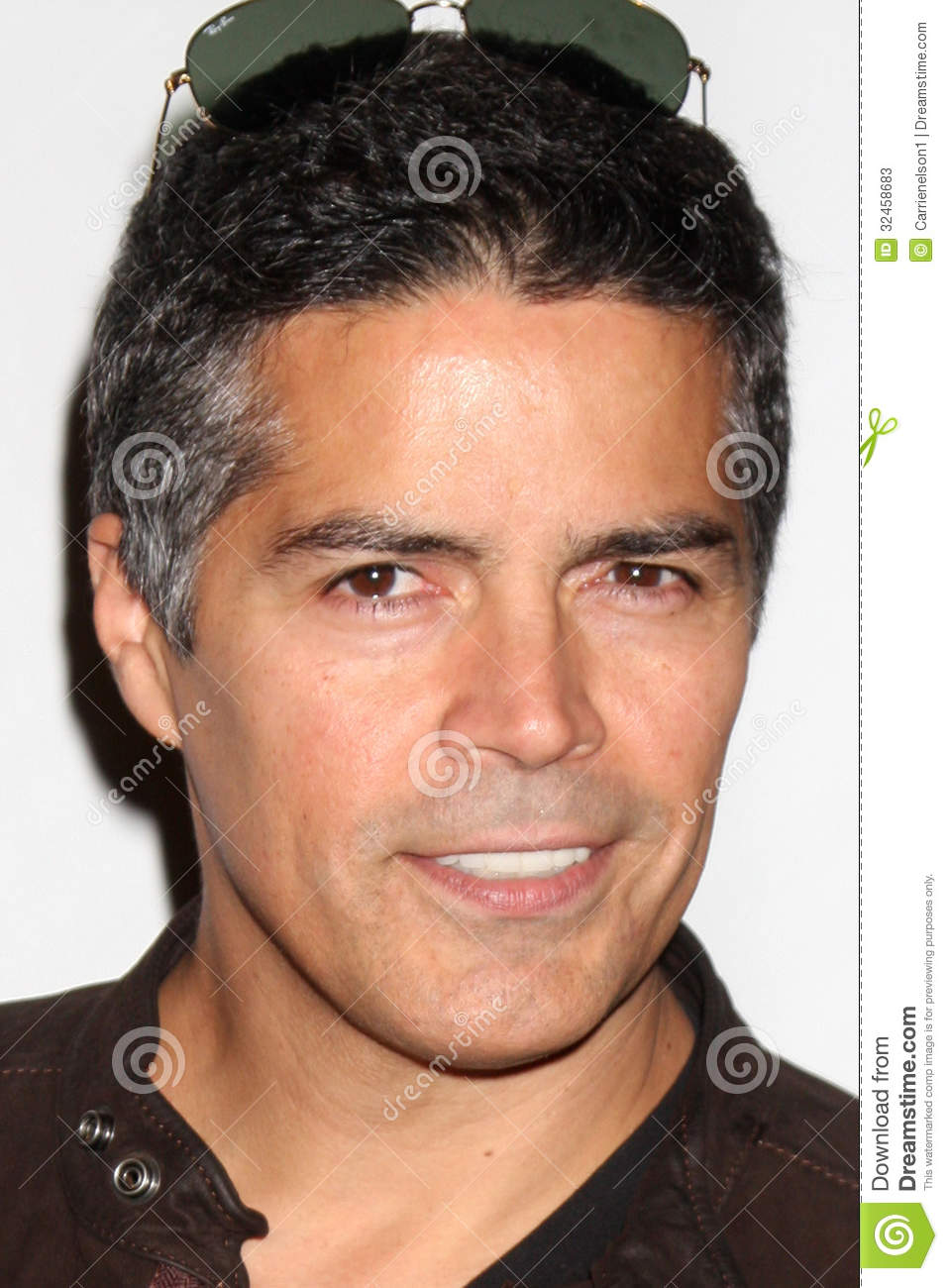 esai-morales-2016