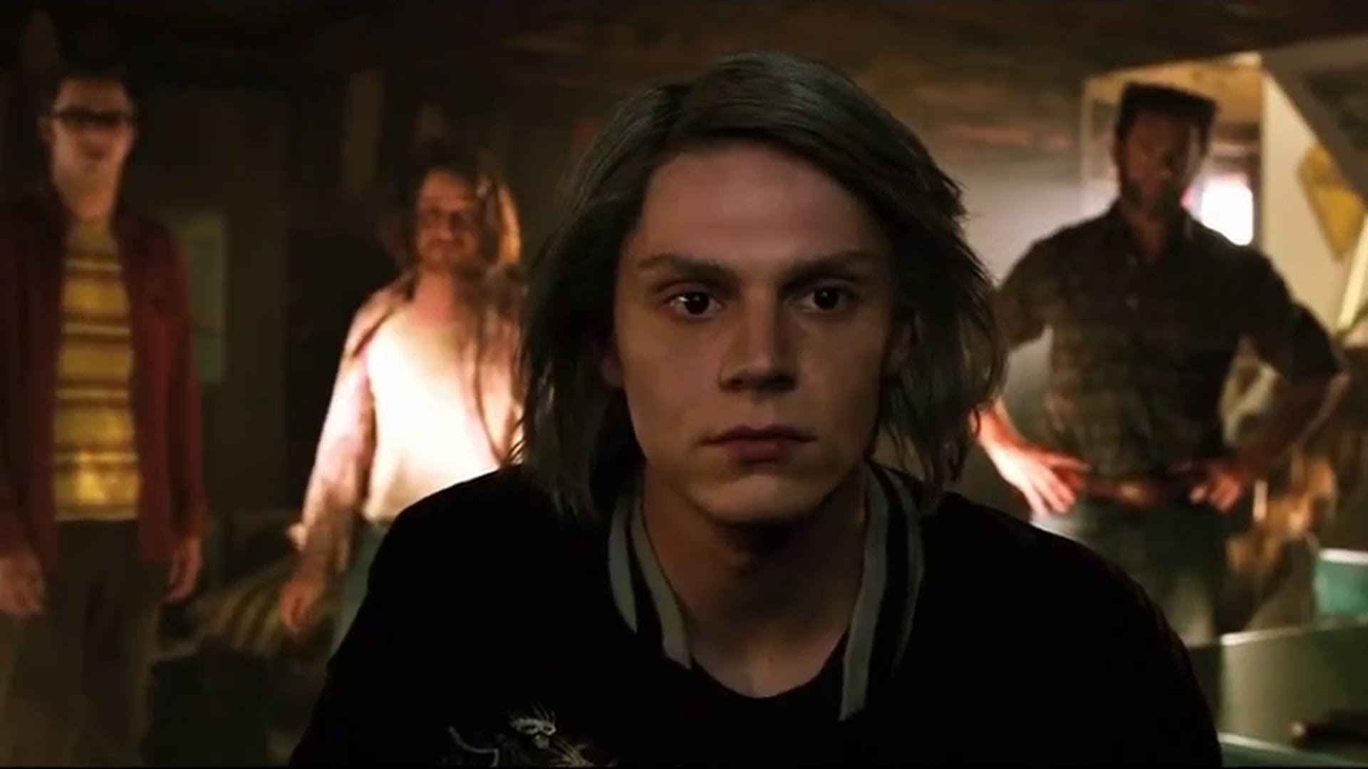 photos-of-evan-peters