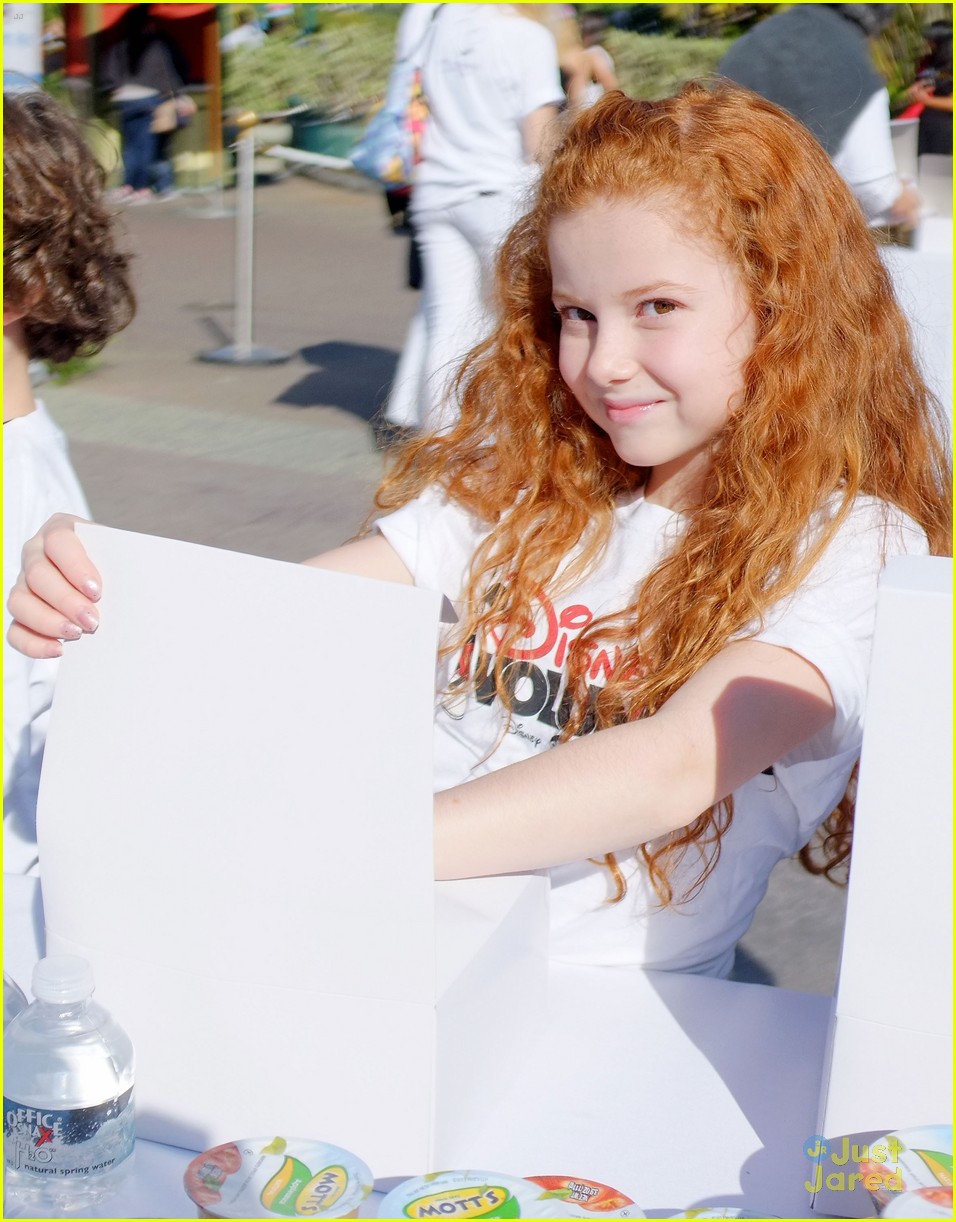 francesca-capaldi-wallpaper